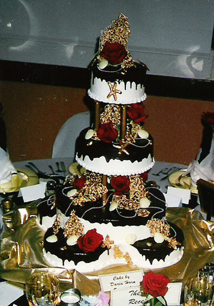 Tuxedo Theme with Gold & Red